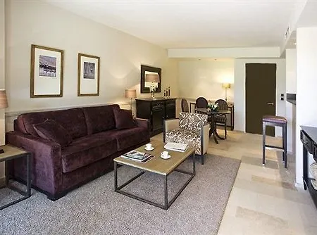 Hoteliere 4 Etoiles Les Mas Du Grand Vallon 5*